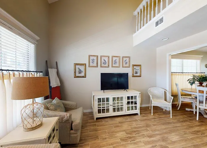 Tranquil Gulf Escape With 2 Decks Access Nearby Ac & Free Wifi Holiday home *