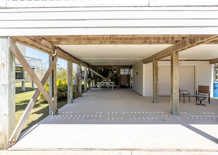 Tranquil Gulf Escape With 2 Decks Access Nearby Ac & Free Wifi Holiday home