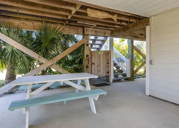 Tranquil Gulf Escape With 2 Decks Access Nearby Ac & Free Wifi *
